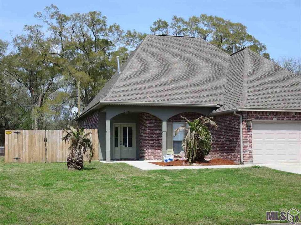 1st image of 43156 Cypress Bend Ave