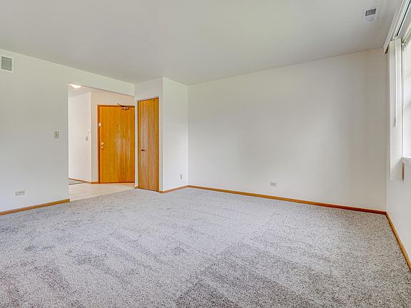 5th image of 86 Gant Cir Unit B