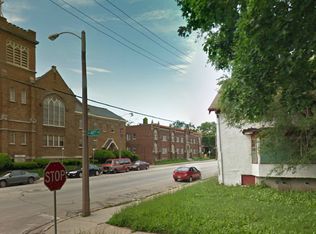 2705 N 40th St, Milwaukee, WI 53210