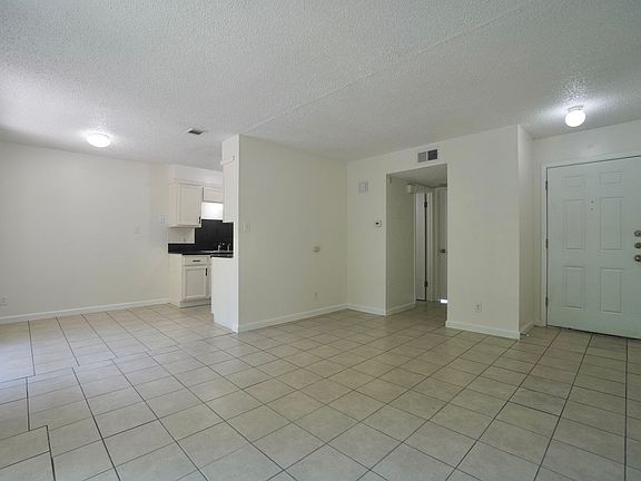 3rd image of 2906 Sweeney Ln APT D