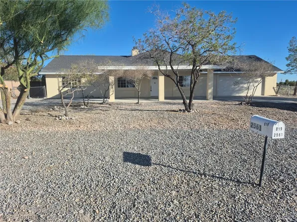 819 Mount Charleston Dr, Pahrump, NV 89048