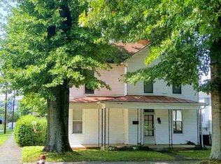 1422 S 10th St, Ironton, OH 45638