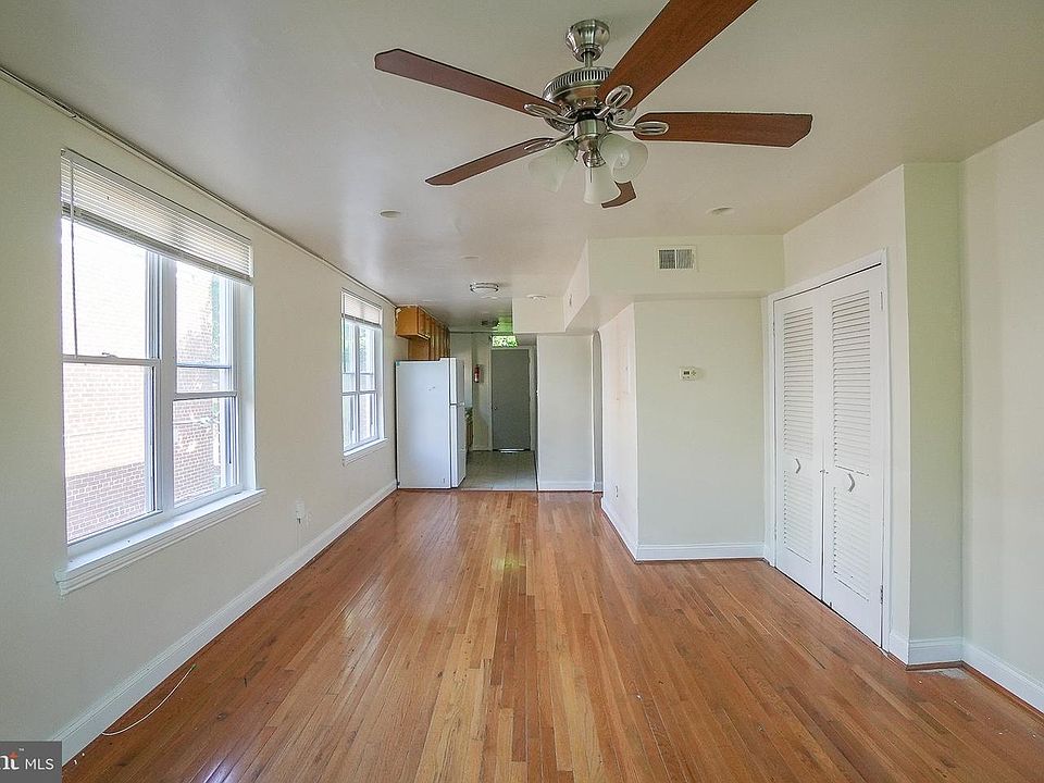 2nd image of 63 Galveston Pl SW