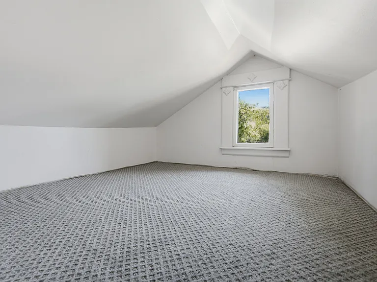 1305 Greenwood Ave — Photo 42