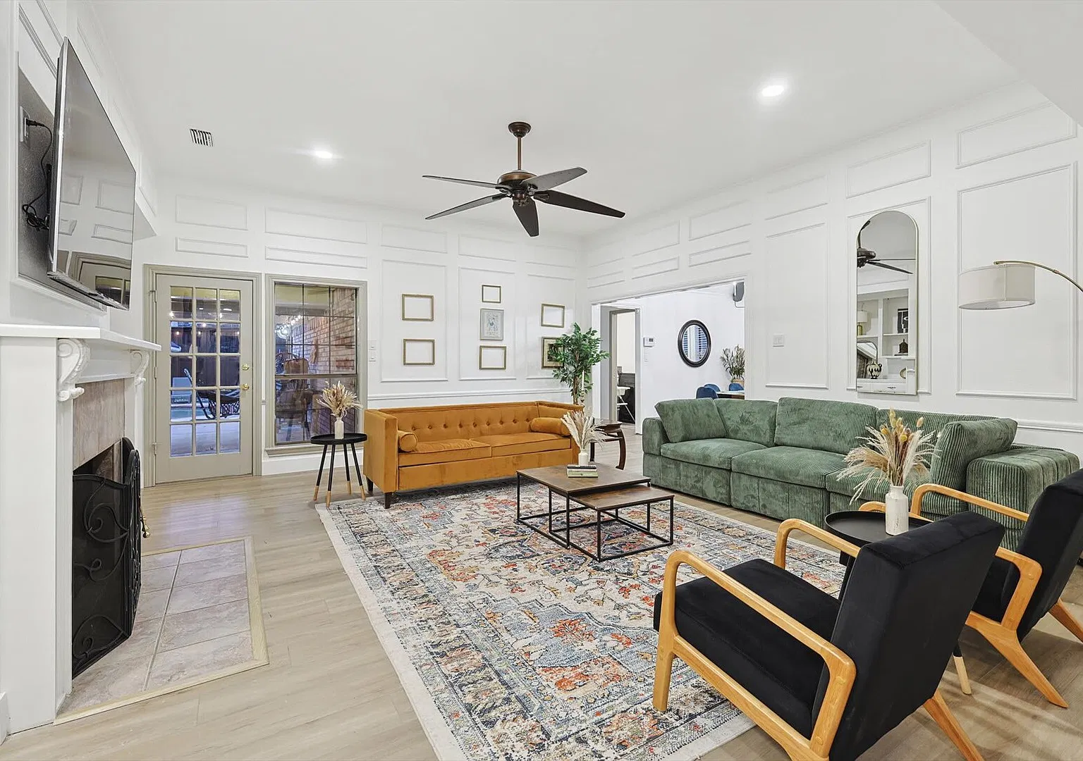 5BR DeSoto Home | Pool, Game Room & Theater — Photo 3
