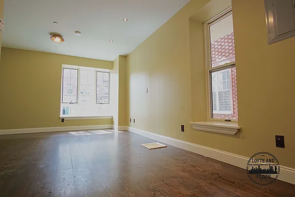 Rented by Lofts and Flats LLC | media 14