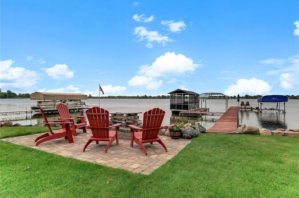 4 bed, 3504 sqft, $7,000 — Photo 3
