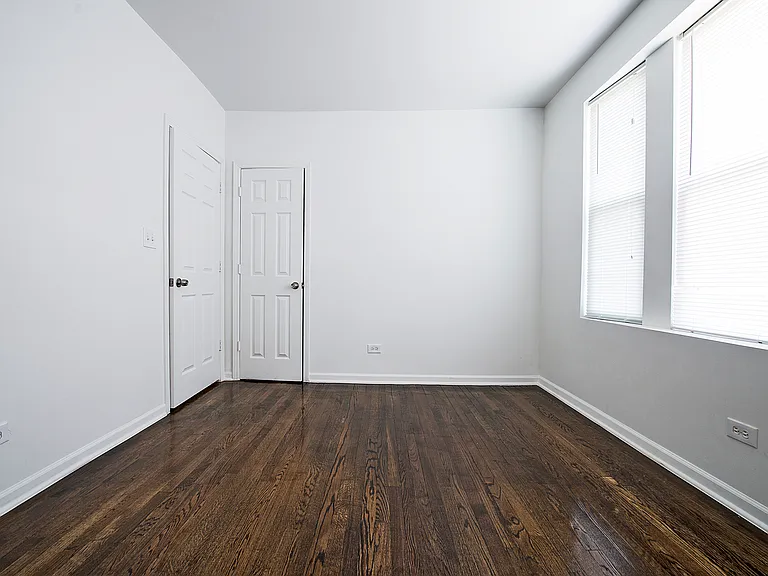 6715 S Dorchester — Photo 15