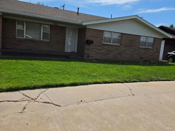 1003 Northwestern St, Perryton, TX 79070