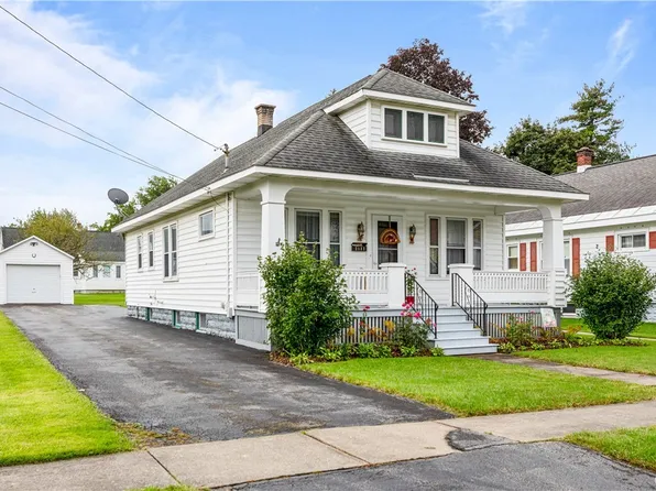 2131 Caroline St, Utica, NY 13502