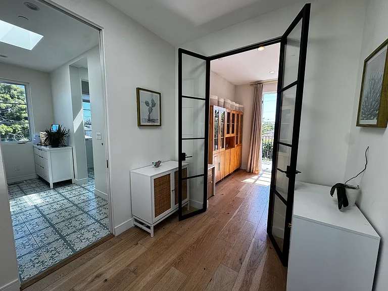 Upstairs foyer