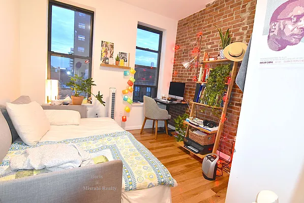 Rented by J Misrahi Realty Corp | media 28