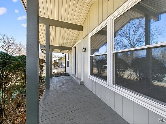4th image of 3027 Westminster Dr