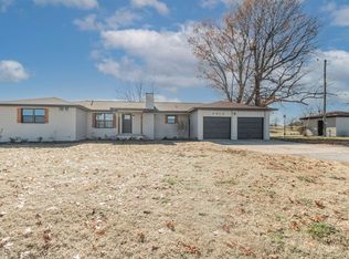 4979 E Guy Terry Rd, Springdale, AR 72764