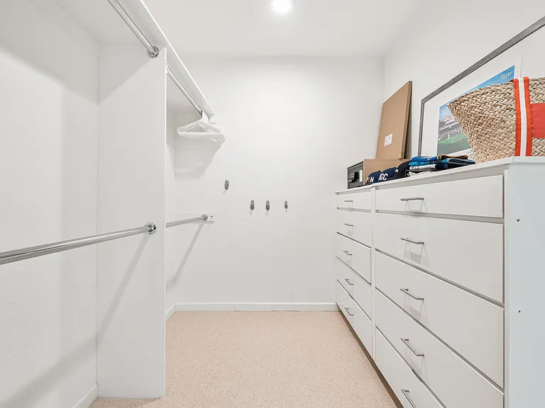 220 Tomahawk Dr — Photo 15