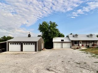 28100 Denver Rd, Lebanon, MO 65536