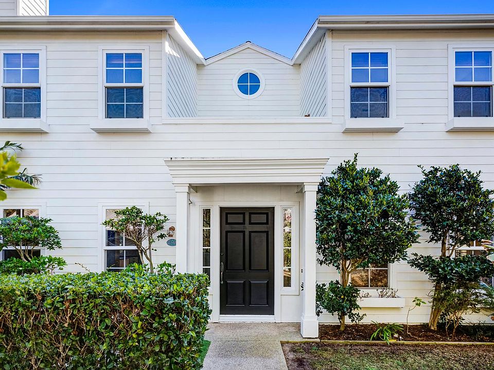 1st image of 28930 Hampton Pl