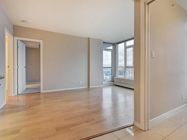 1887 Crowe St #709 — Photo 8
