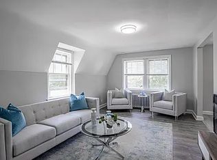 83 S Lansdowne Ave #206, Lansdowne, PA 19050