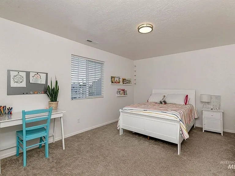 733 S Flintstone Ave — Photo 26