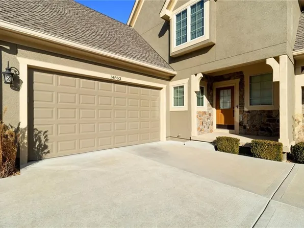 14853 Meadow Ln, Leawood, KS 66224
