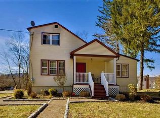 1941 Longvue St, Yorktown Heights, NY 10598