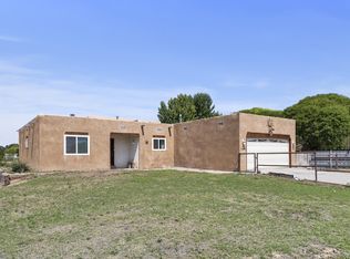10 Lumax Rd, Los Lunas, NM 87031