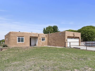 10 Lumax Rd, Los Lunas, NM, 87031