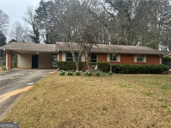 403 Colchester Dr, Stone Mountain, GA 30088
