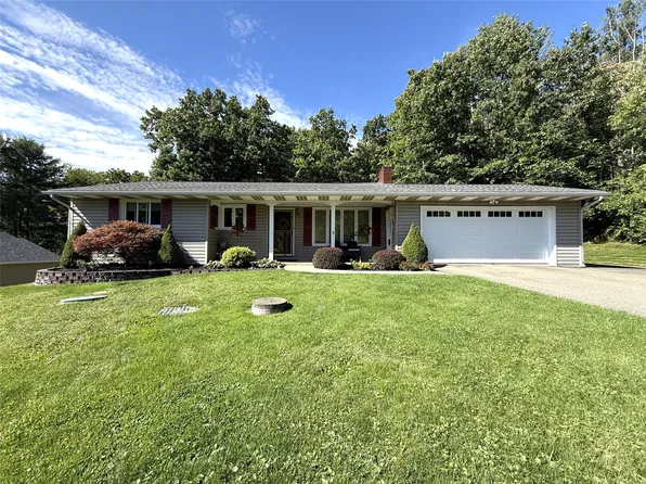 1273 E Campville Rd, Endicott, NY 13760