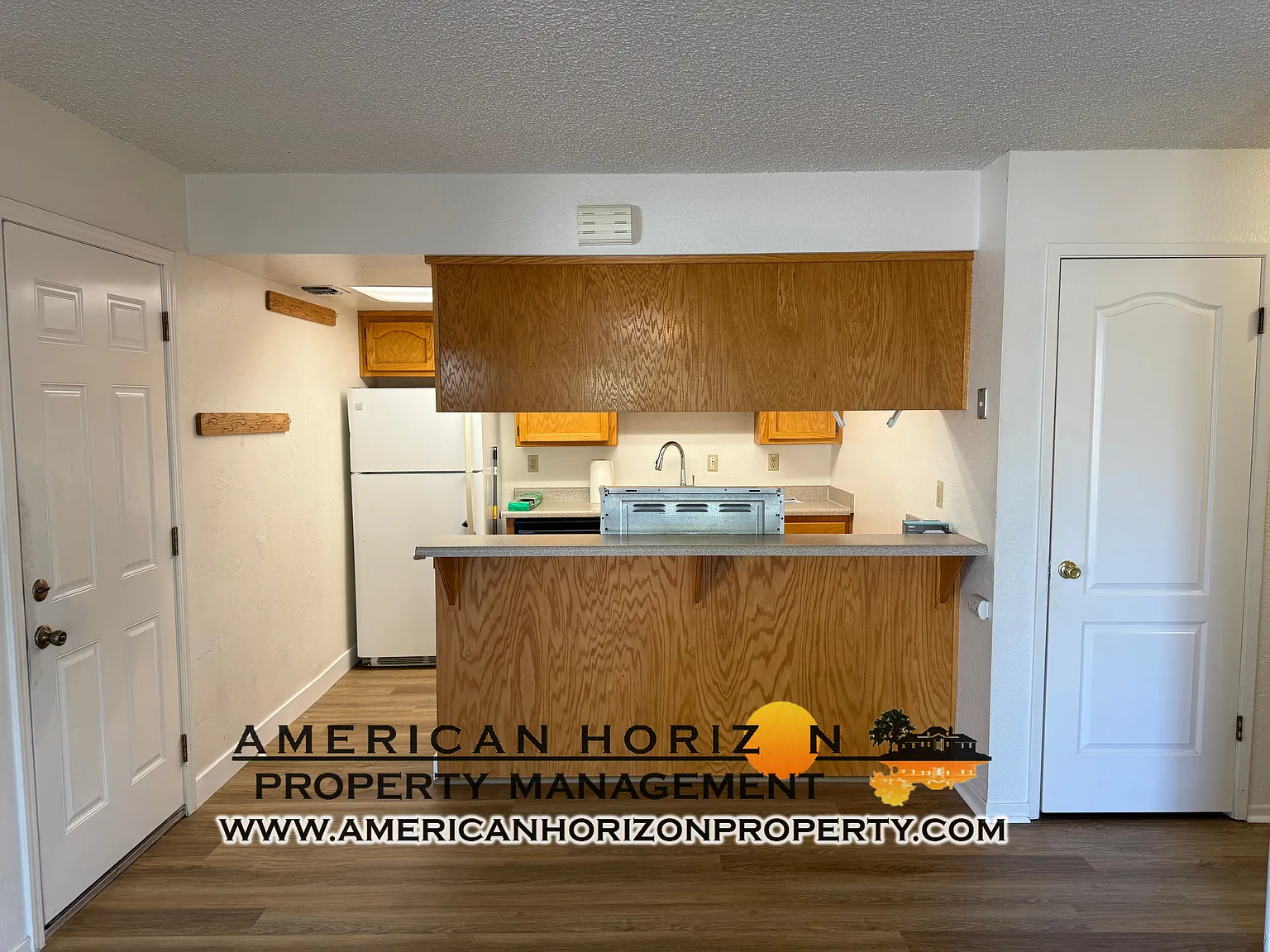 4 bed, 1045 sqft, $2,400 — Photo 4