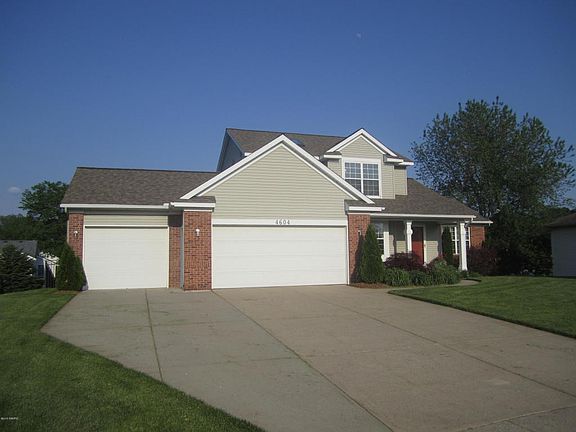 3rd image of 4604 Sunnyslope Dr