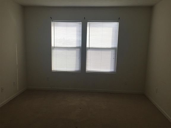 4th image of 7937 Wildwood Farms Ln