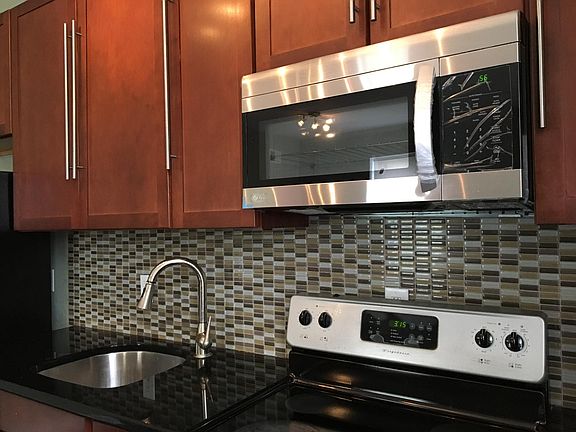 5th image of 1739 Cecil B Moore Ave #B