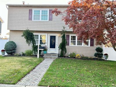 218 Park Lane, Massapequa, NY, 11758