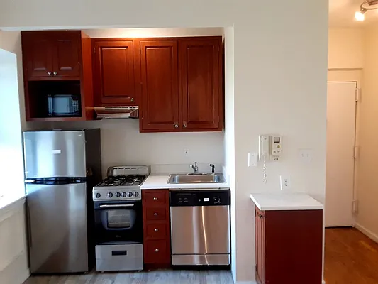 Rented by Corcoran | media 3