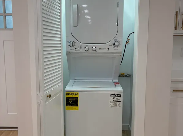 716 11th Street image 16 of 37