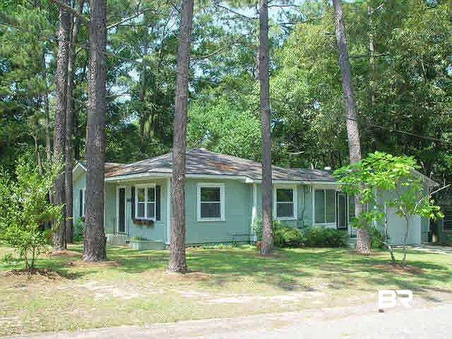 2 bed, 1.0 bath, 1350 sqft, $2,000 — Photo 2