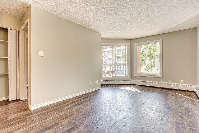 10514 92nd St NW #220 — Photo 3