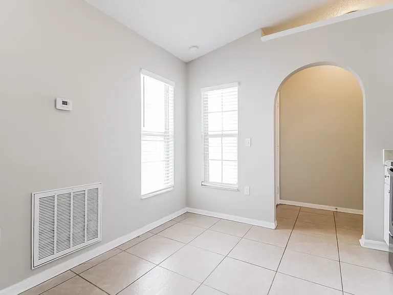 4313 Iveyglen Ave — Photo 5