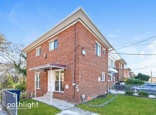 943 Owens Rd, Oxon Hill, MD 20745