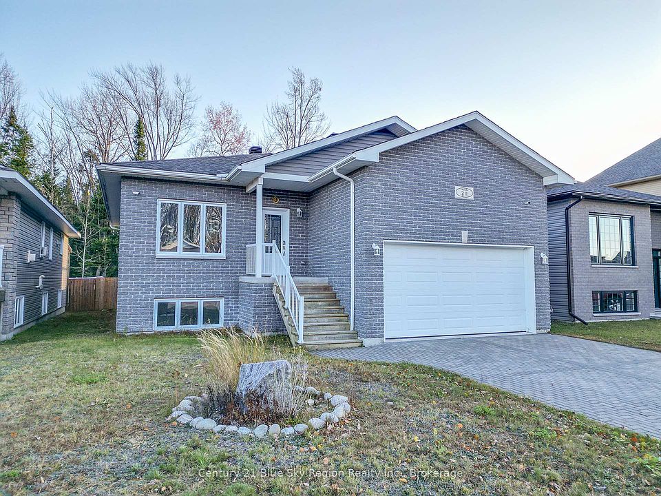 1st image of 211 Thelma Ave
