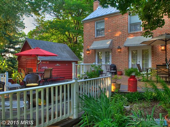 Generous, lovely brick patio/view gardens   meadow