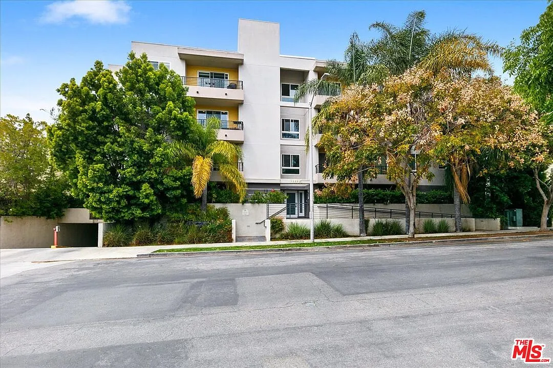 3 bed, 3.0 bath, 1790 sqft, $4,500 — Photo 1
