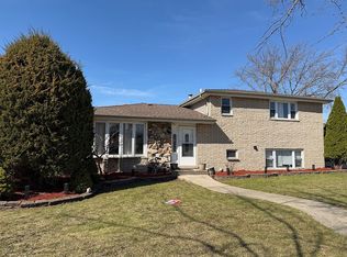 12118 W Somerset Rd, Orland Park, IL 60467