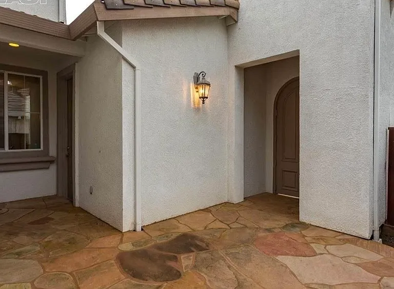5142 Fern Ridge Cir — Photo 2