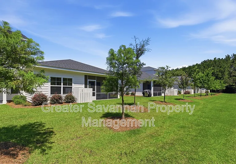 130 Danbury Ct #1 — Photo 35
