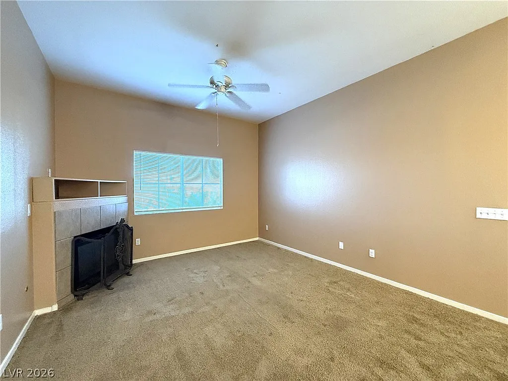 3 bed, 2.0 bath, 1188 sqft, $1,635 — Photo 4