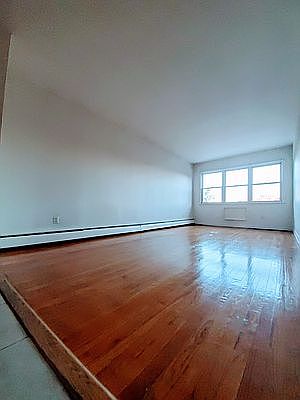 2nd image of 22-12 42nd St #2A