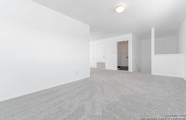 102 Mallow Grv — Photo 19
